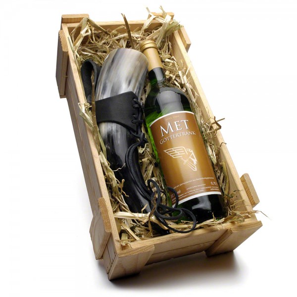 Met Geschenset "Beowulf" - mit Honigwein Göttertrank, Methorn und Gürtelhalter - in Holzstiege mit Stroh