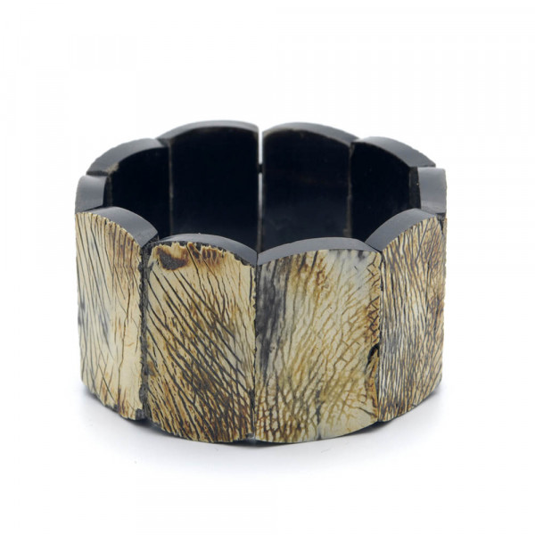 Armband - echtes Horn, ecru-braun - 35 mm - auf weiß stehend
